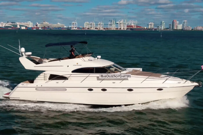 60 Ft Italian Luxury Yacht (Mio & Tuyo) Up to 13 Guests -Optional Jet Skis